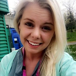 Meet your Posher, Ashley